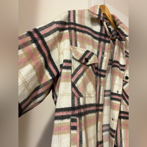 SOLD - Zara Plaid Shacket - Picture 2 of 3